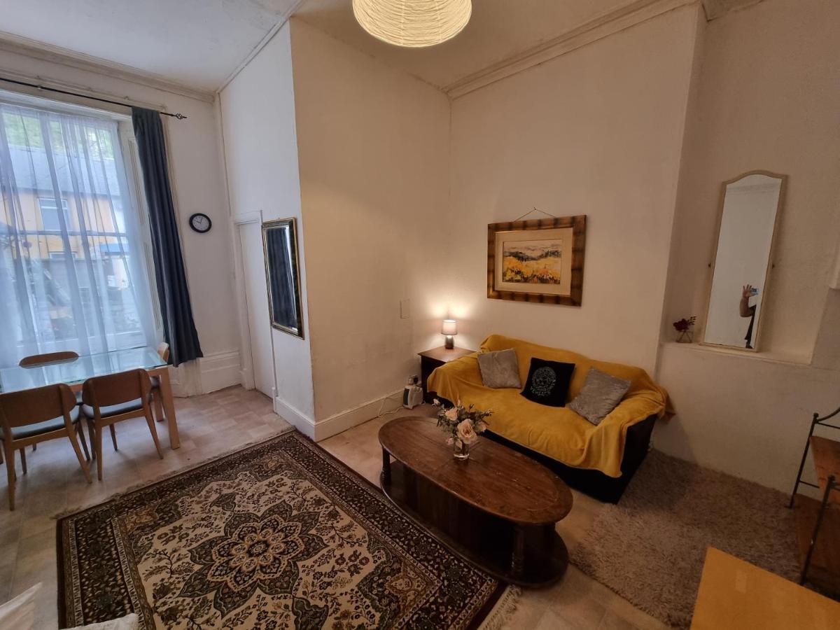 Large Flat Next To Port, Cliffs, Beach With Parking Dover Eksteriør bilde